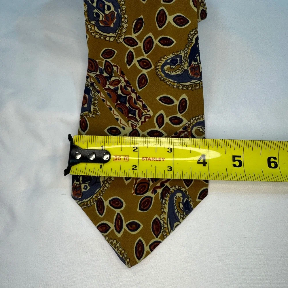 Vintage Burberrys of London‎ Silk Wool Tie USA Hand Sewn Geometric Quiet Luxury